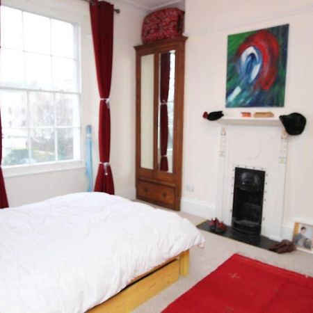 Stunning Arty Apartment In The Heart Of Clifton Bristol Exterior foto